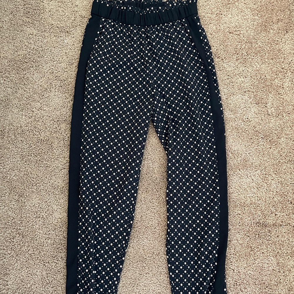 Business casual joggers with pattern